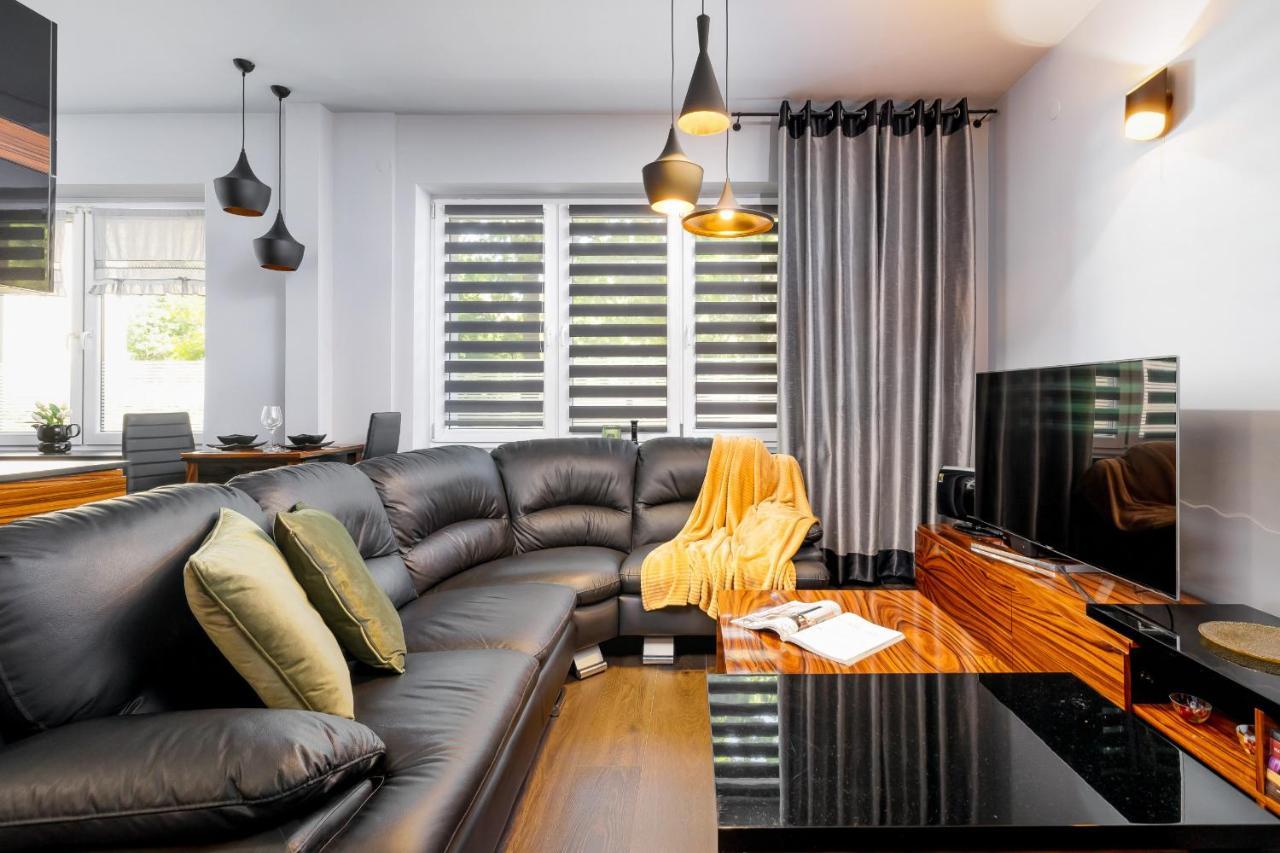 Stylish Korfantego Apartment Next To Spodek By Noclegi Renters Katoviçe Dış mekan fotoğraf