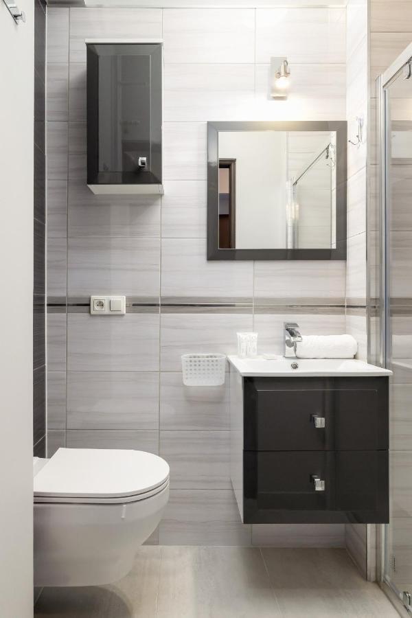 Stylish Korfantego Apartment Next To Spodek By Noclegi Renters Katoviçe Dış mekan fotoğraf