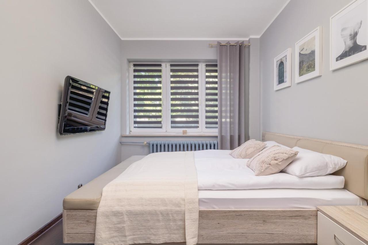 Stylish Korfantego Apartment Next To Spodek By Noclegi Renters Katoviçe Dış mekan fotoğraf